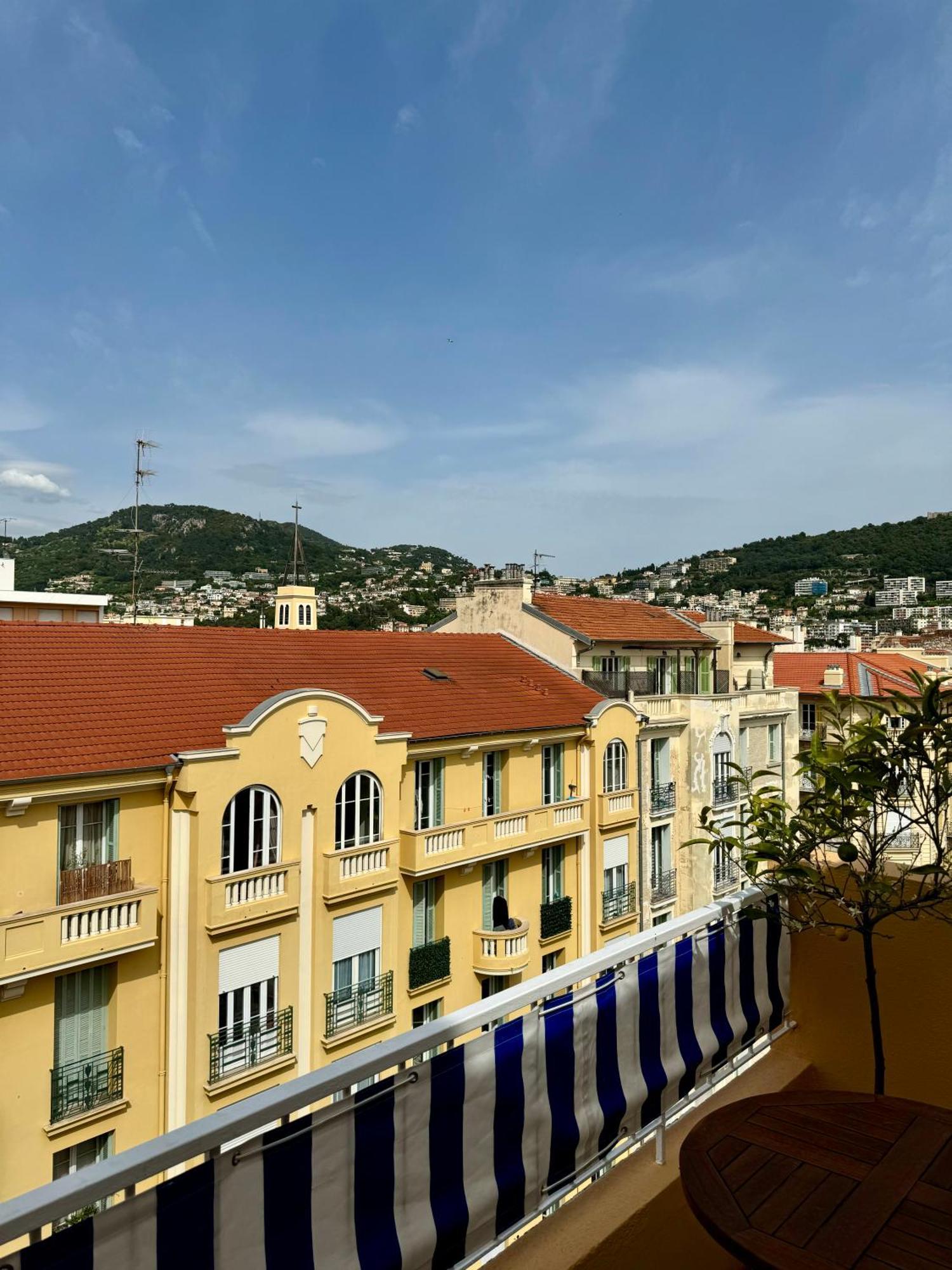 Dernier Etage, Vue Panoramique Colline Du Chateau! Appartamento Nizza